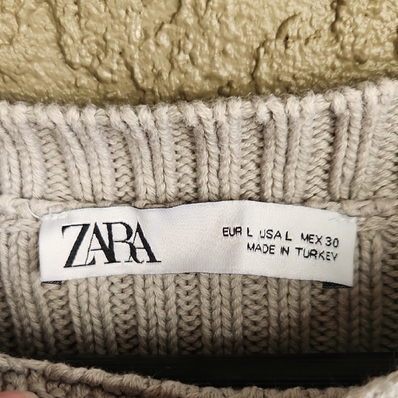 Zara Ribbed Distressed Sweater Metallic Silver - Picture 3 of 9